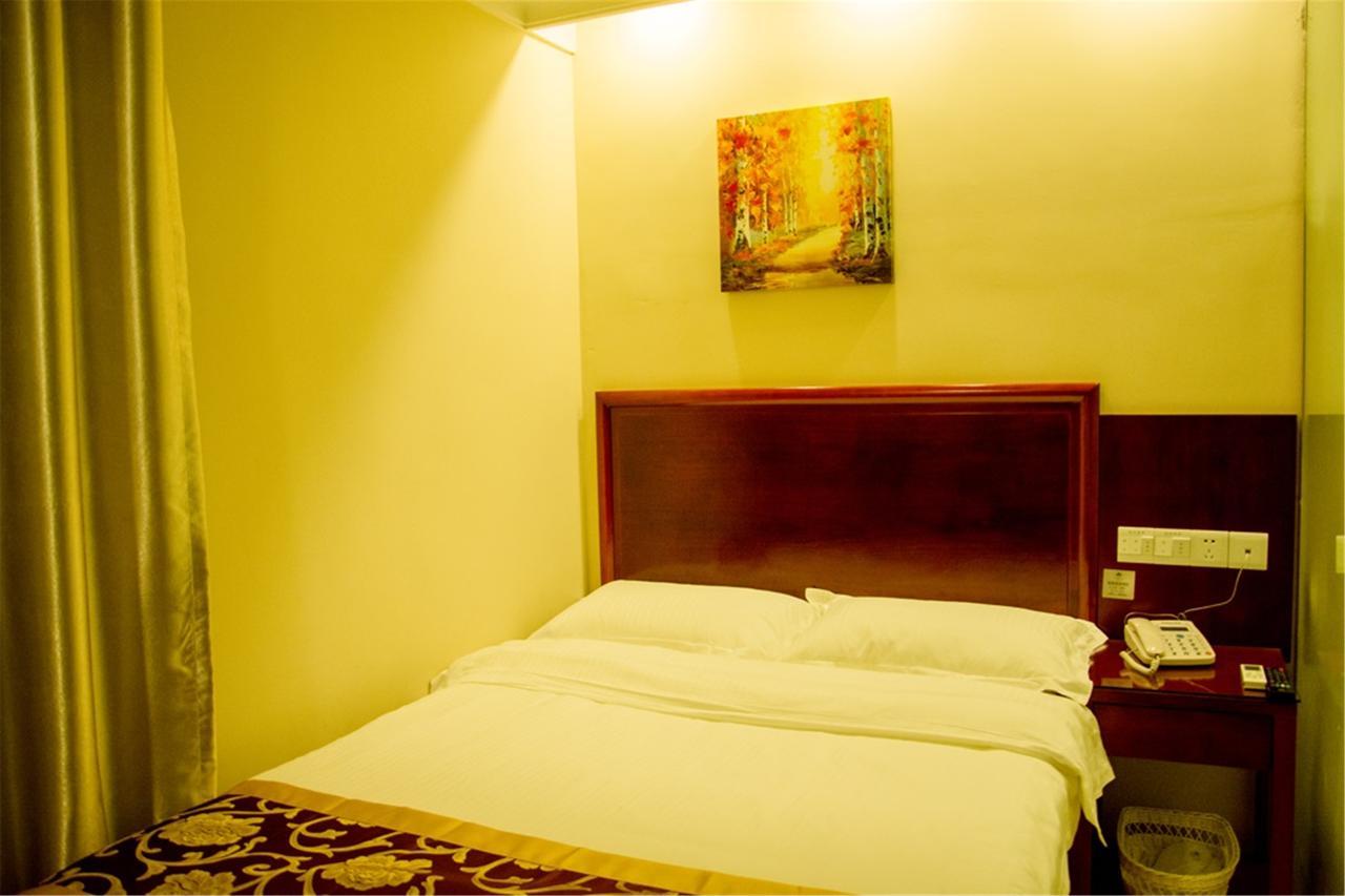 Greentree Inn Henan Qinyang Middle Huaifu Road Express Hotel Exterior foto