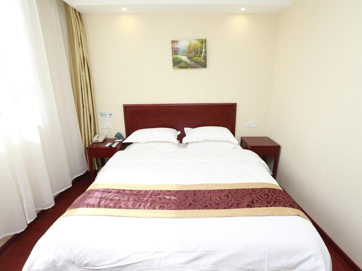 Greentree Inn Henan Qinyang Middle Huaifu Road Express Hotel Exterior foto